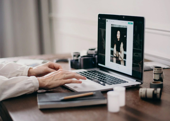 某公司形象策划