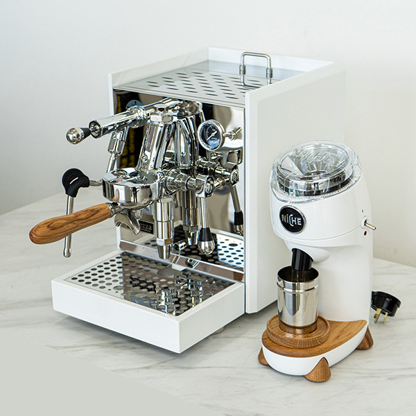 半自动浓缩泵压式咖啡机