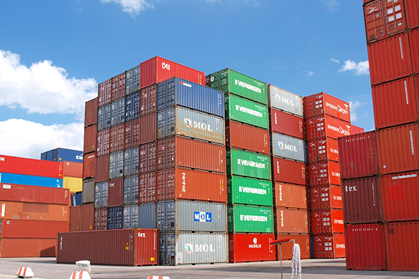 从航空运输的对象出发,可分为航空旅客运输、航空旅客行李运输和航空货物运输三类